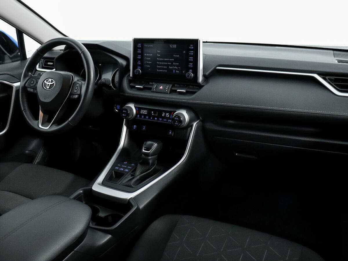 Toyota RAV4 2021 года с пробегом. Фото: #7