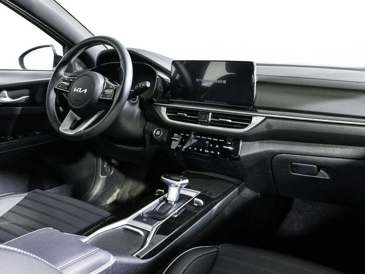 Kia K3 2022 года с пробегом. Фото: #11