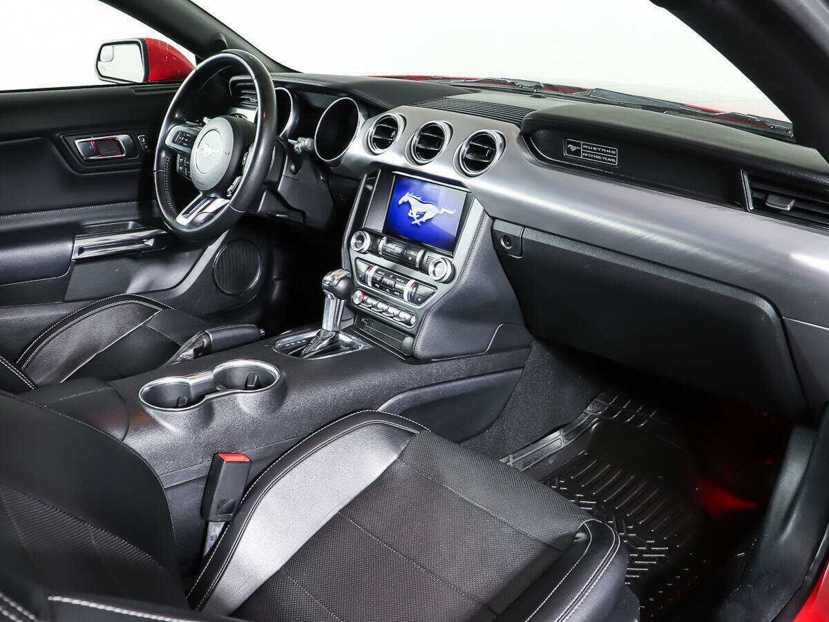 Ford Mustang 2020 года с пробегом. Фото: #8