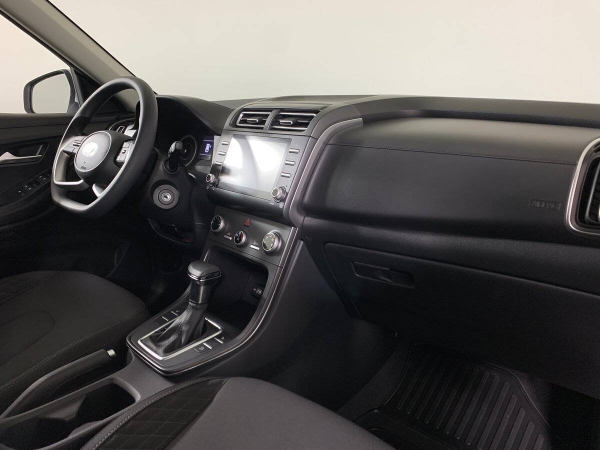 Solaris HC 2024 года с пробегом. Фото: #12