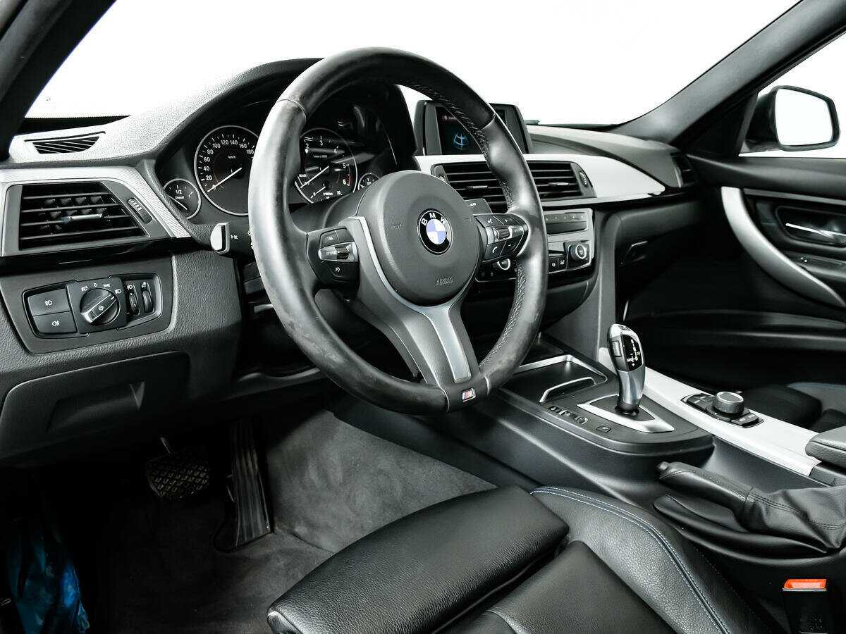 BMW 3 серии 2018 года с пробегом. Фото: #11