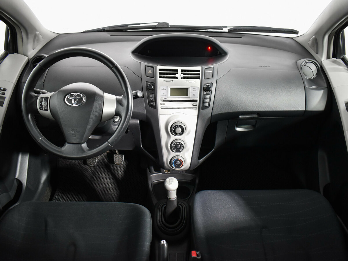 Toyota Yaris 2008 года с пробегом. Фото: #12