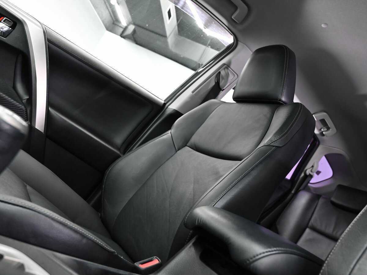 Toyota RAV4 2013 года с пробегом. Фото: #13