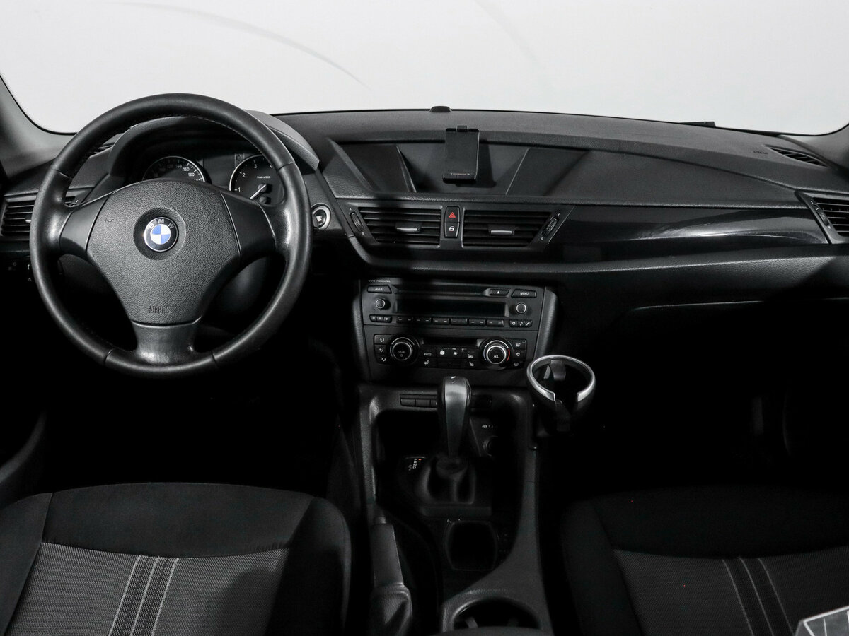 BMW X1 2010 года с пробегом. Фото: #11