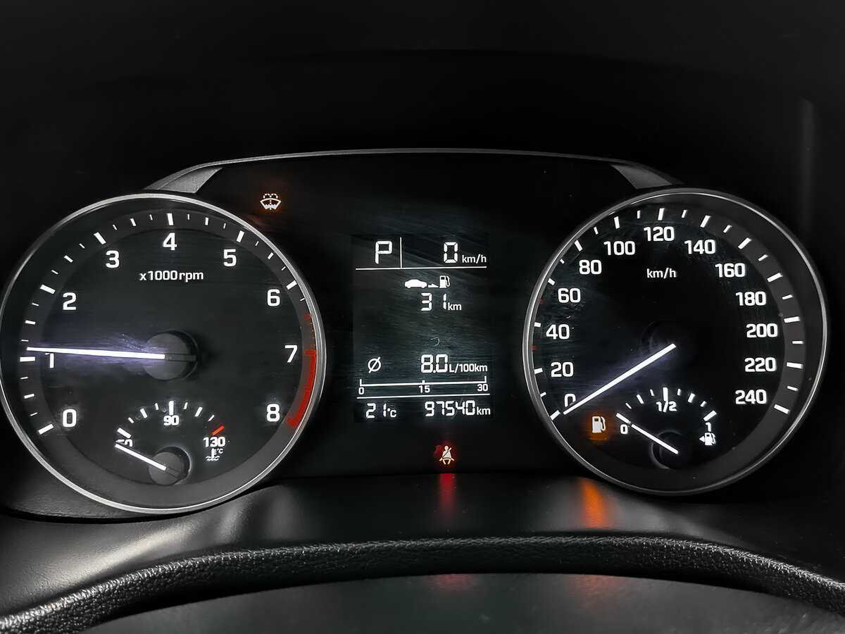 Hyundai Elantra 2018 года с пробегом. Фото: #14