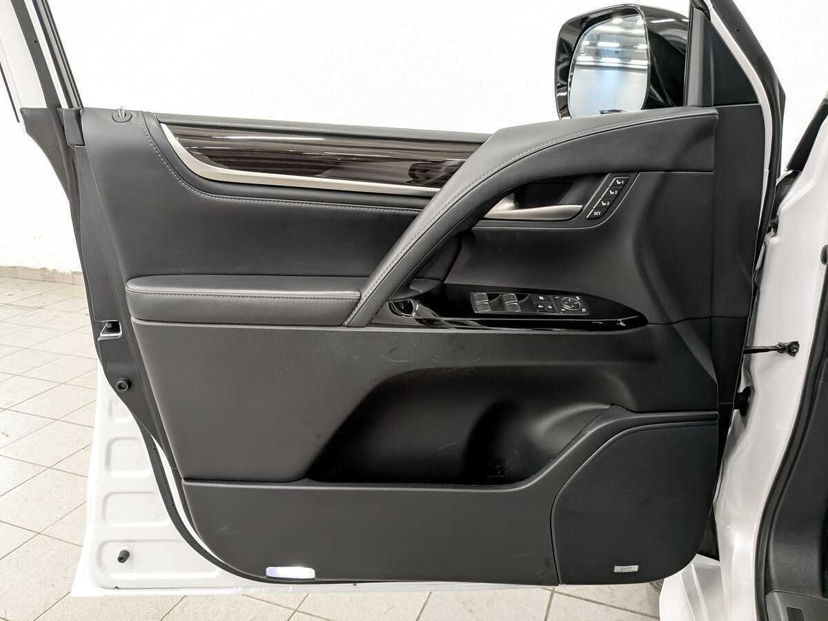 Lexus LX 2021 года с пробегом. Фото: #18