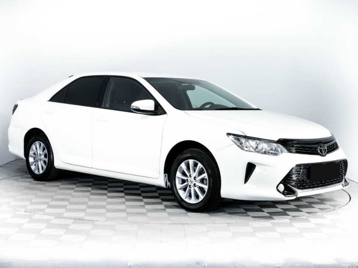 Toyota Camry 2015 года с пробегом. Фото: #2