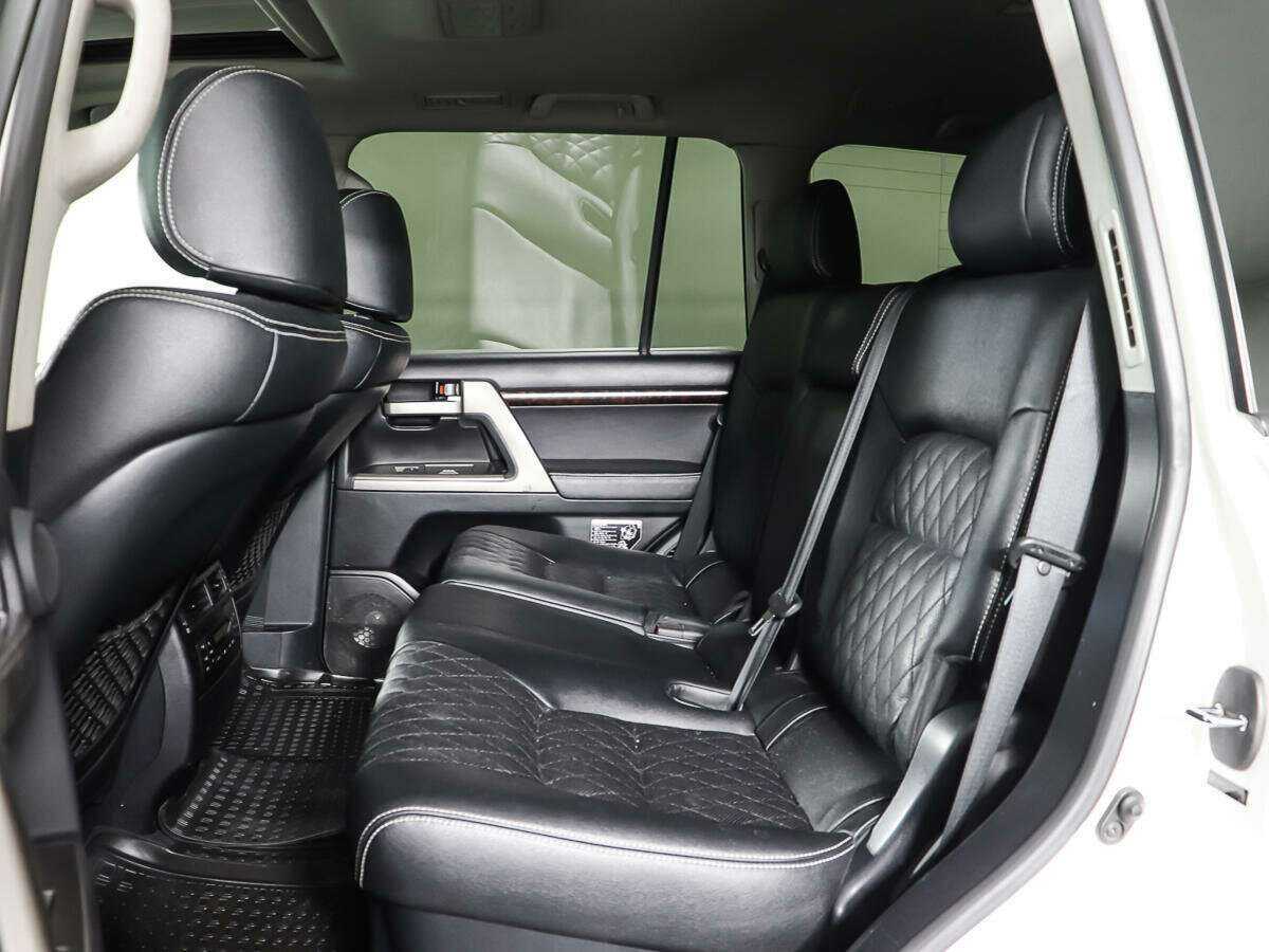 Toyota Land Cruiser 2011 года с пробегом. Фото: #8