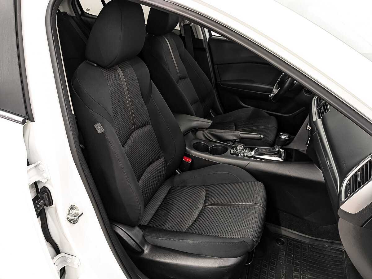 Mazda 3 2018 года с пробегом. Фото: #21