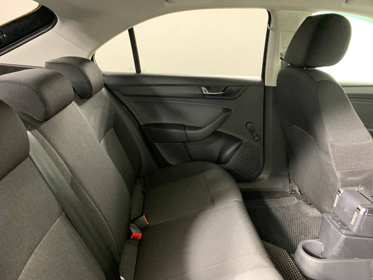 Skoda Rapid 2018 года с пробегом. Фото: #15
