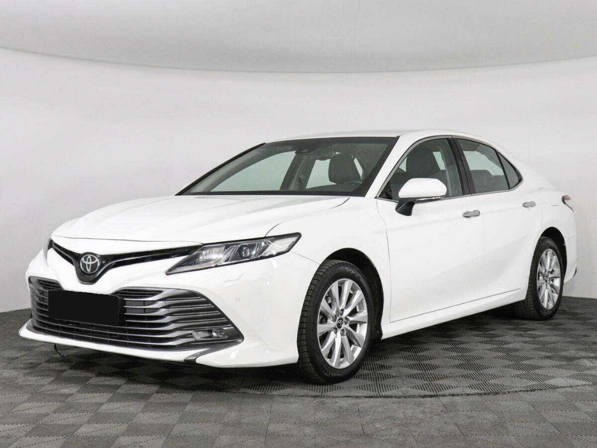 Toyota Camry 2019 года с пробегом. Посмотреть фото
