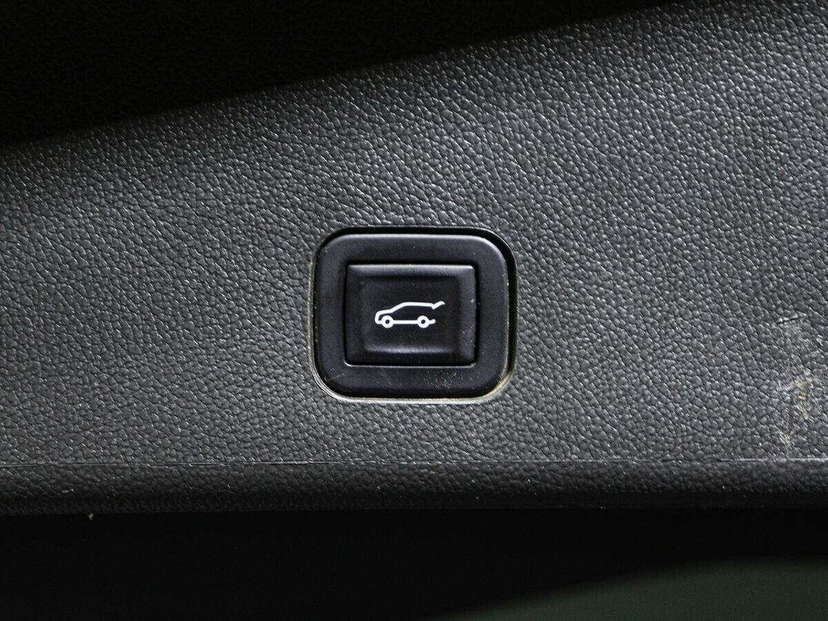 Cadillac SRX 2011 года с пробегом. Фото: #14