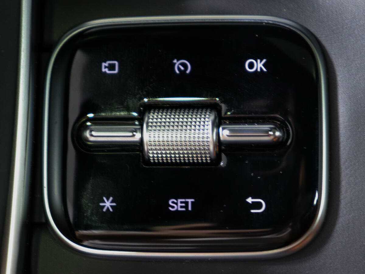 LiXiang L9 2023 года с пробегом. Фото: #27