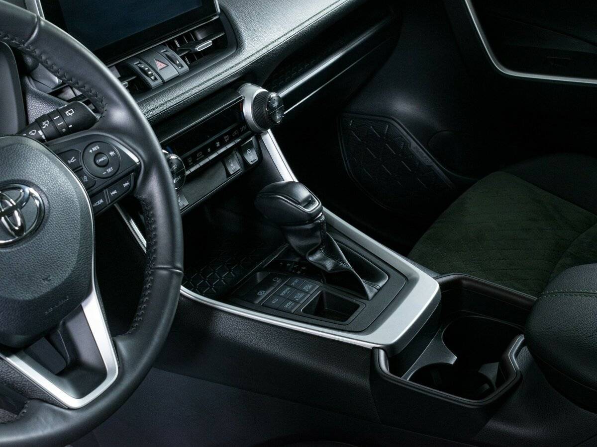 Toyota RAV4 2023 года с пробегом. Фото: #17