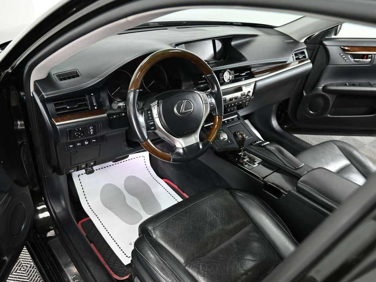 Lexus ES 2013 года с пробегом. Фото: #5