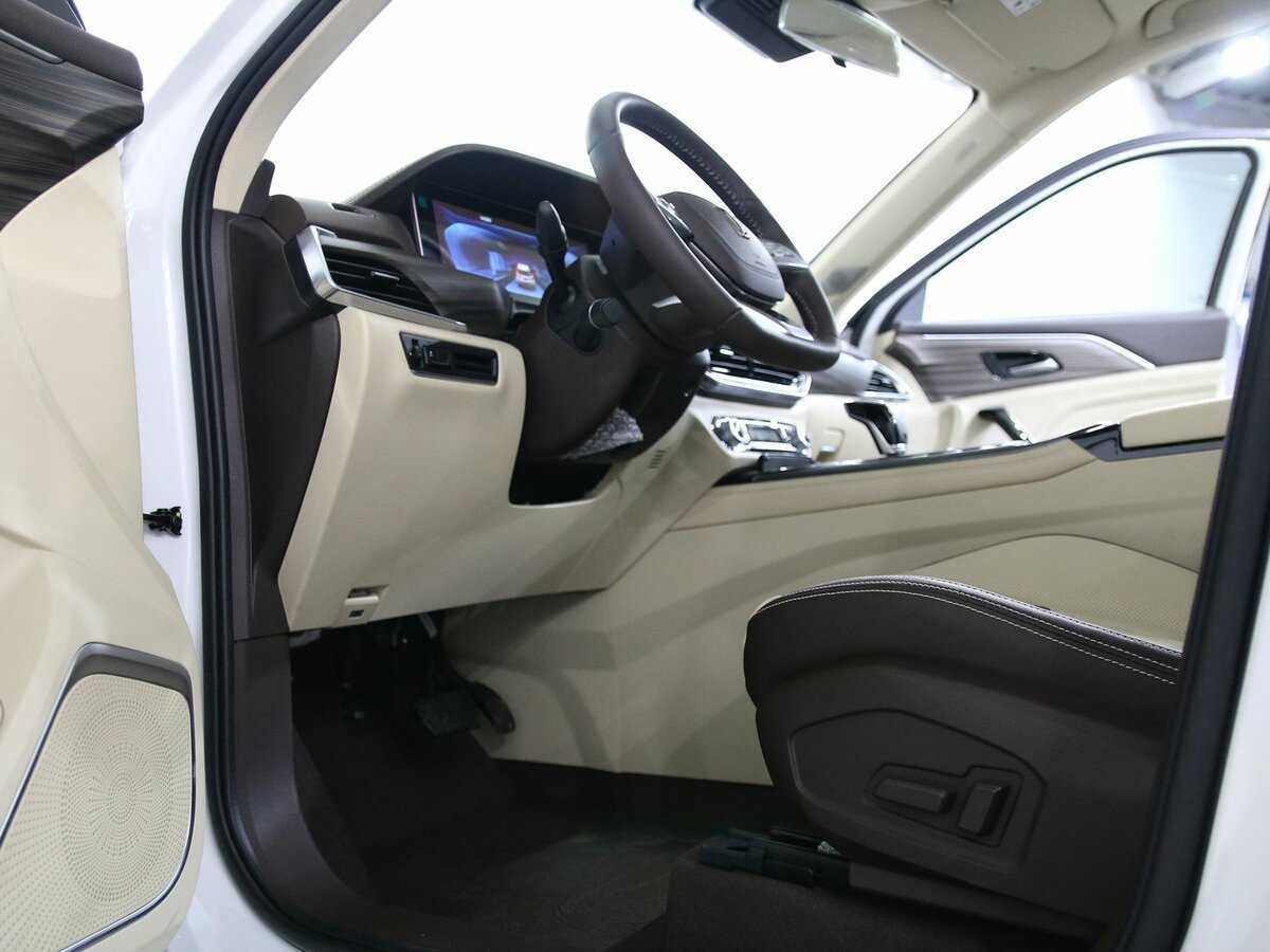 FAW Bestune T77 2023 года с пробегом. Фото: #5