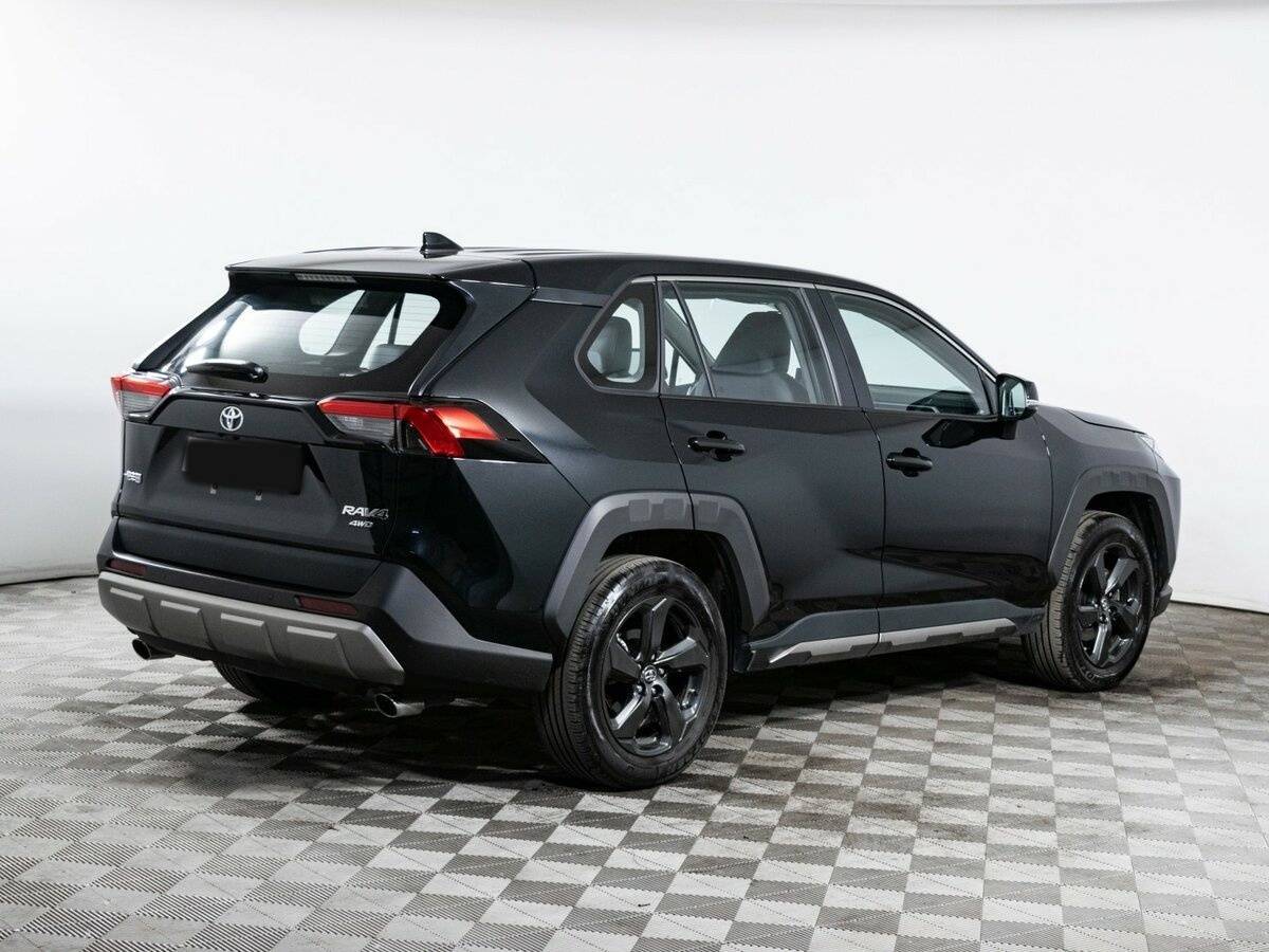 Toyota RAV4 2023 года с пробегом. Фото: #4