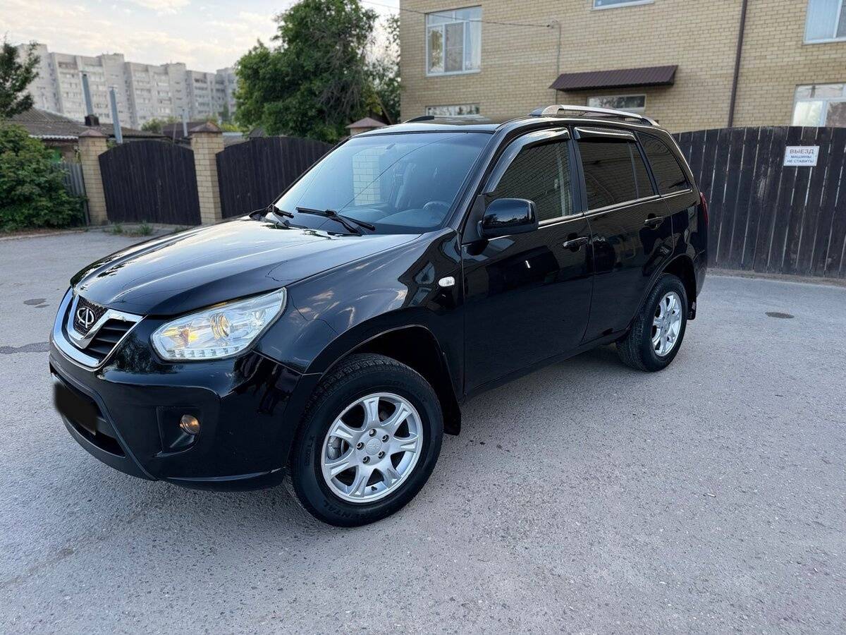 Chery Tiggo (T11) 2013 года с пробегом. Посмотреть фото