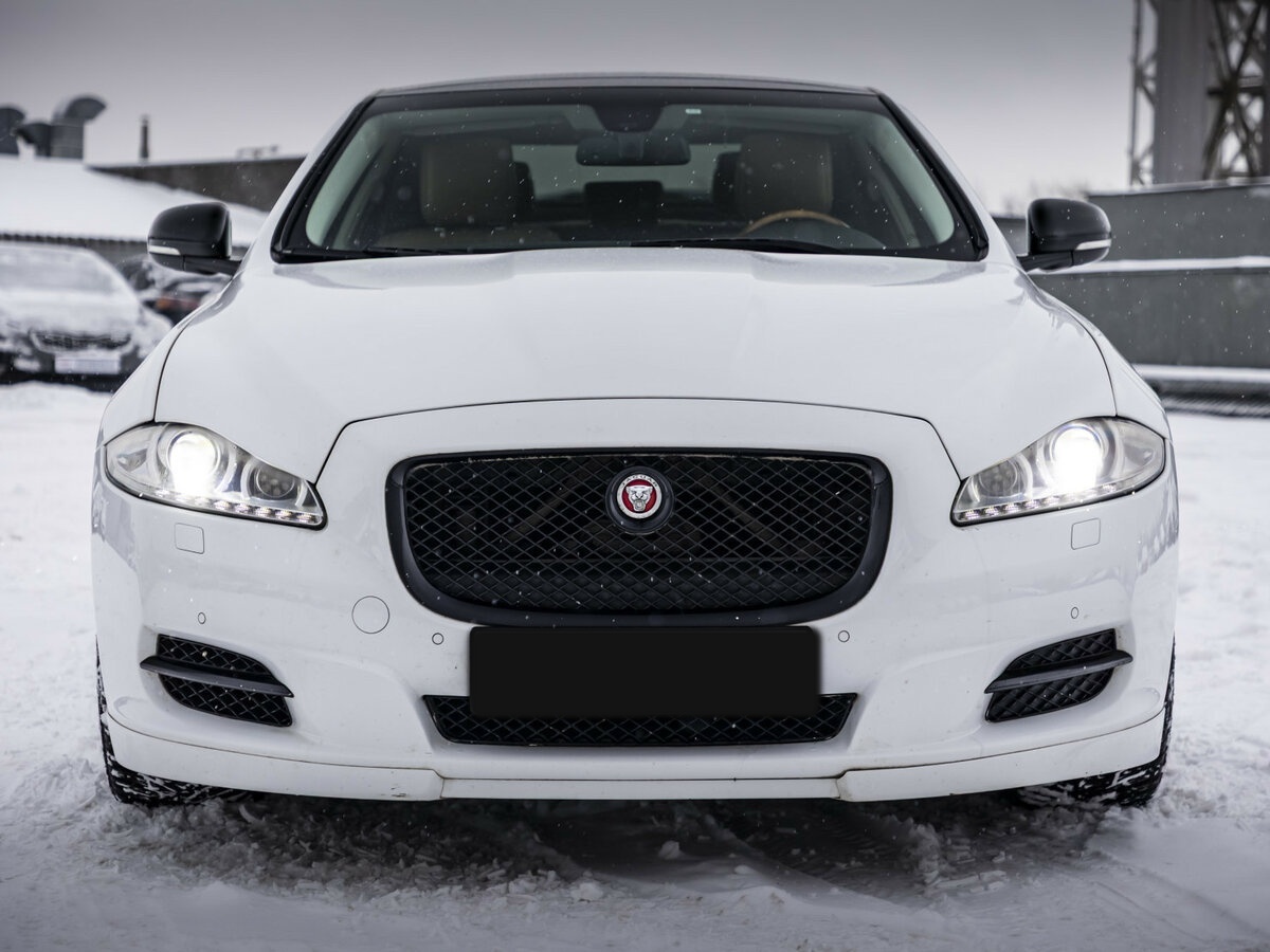 Jaguar XJ 2014 года с пробегом. Фото: #3
