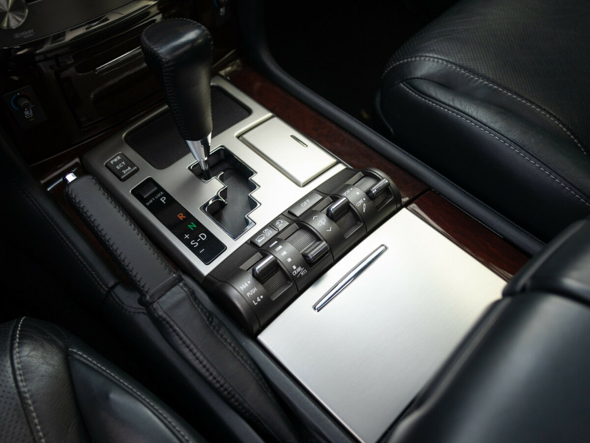Lexus LX 2014 года с пробегом. Фото: #27