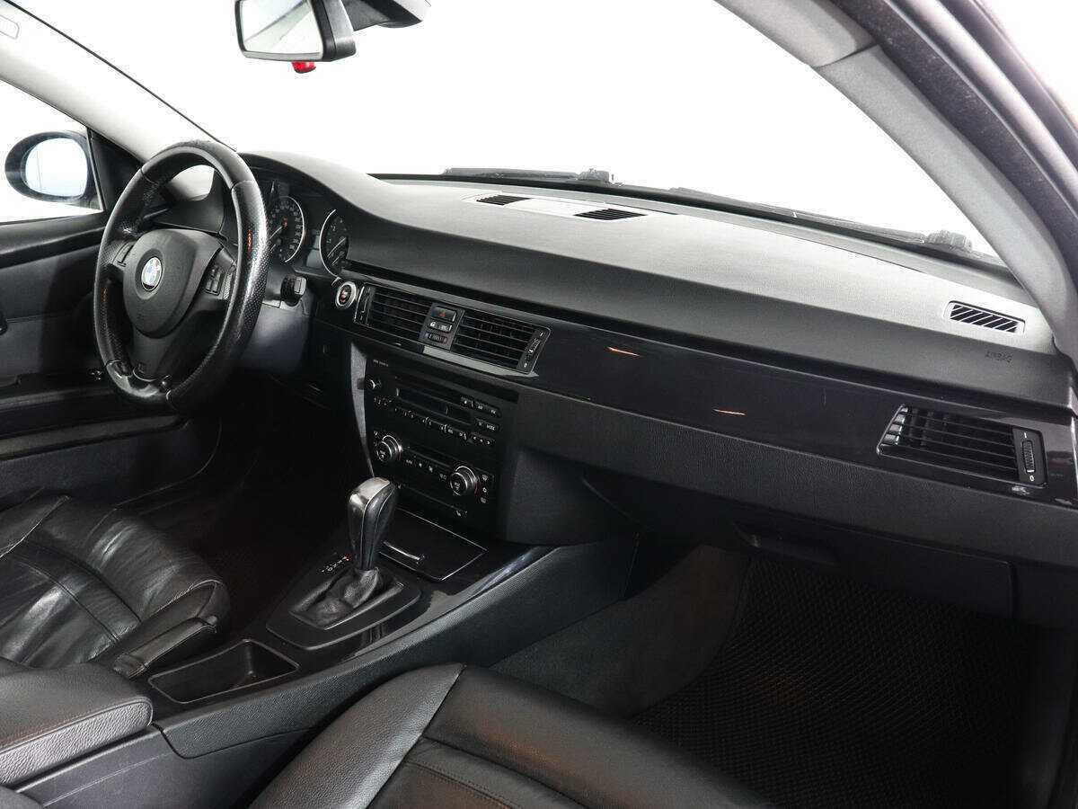 BMW 3 серии 2008 года с пробегом. Фото: #11