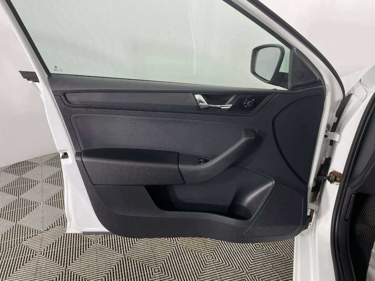 Skoda Rapid 2019 года с пробегом. Фото: #7