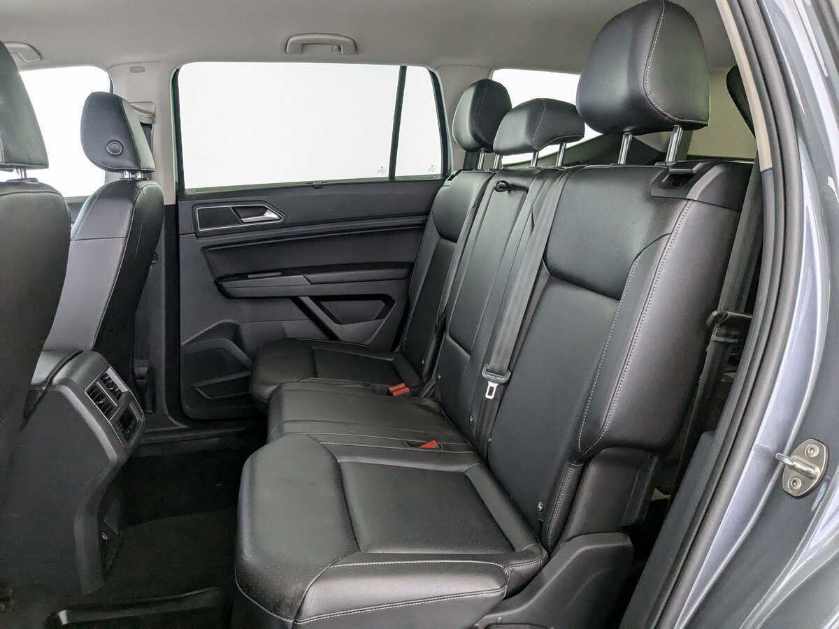 Volkswagen Teramont 2019 года с пробегом. Фото: #9