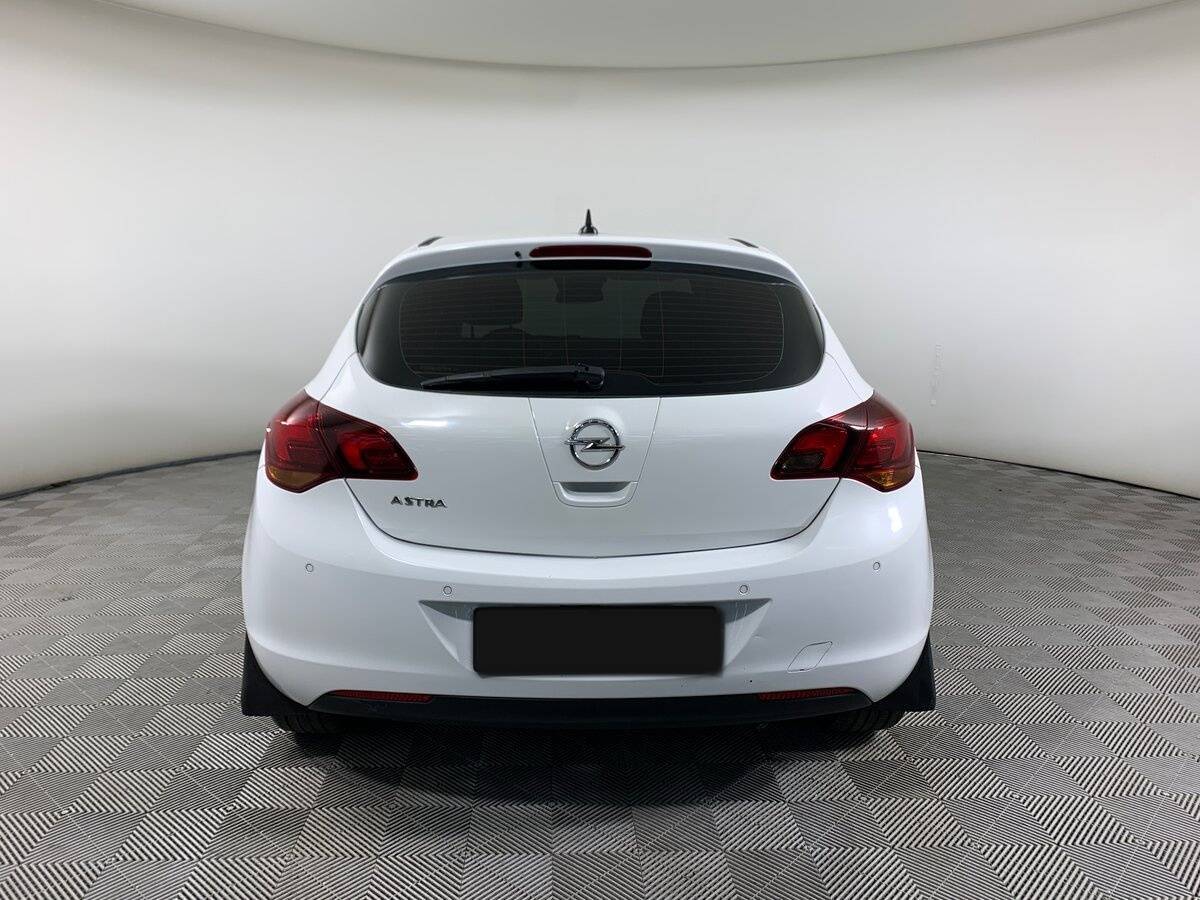 Opel Astra 2011 года с пробегом. Фото: #5