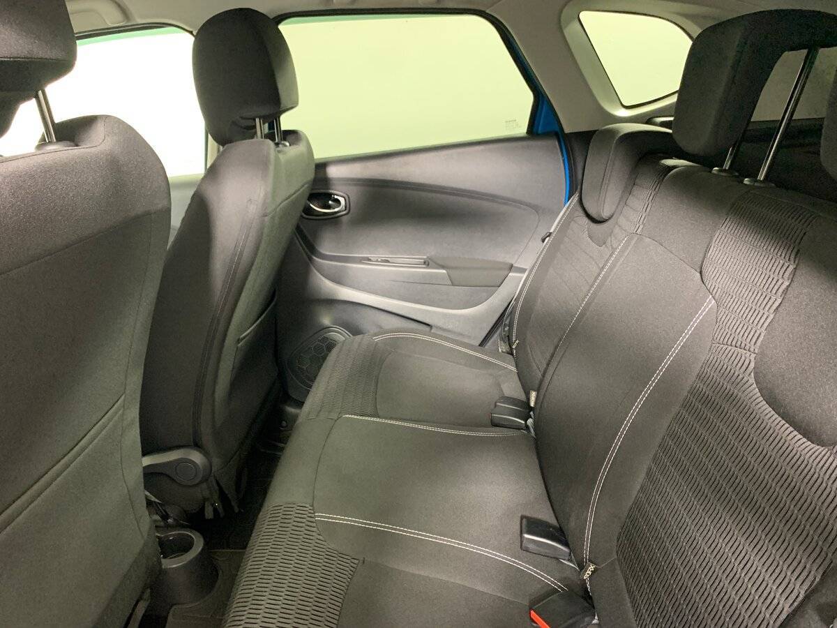 Renault Kaptur 2016 года с пробегом. Фото: #17