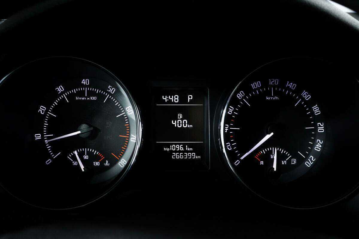 Skoda Superb 2011 года с пробегом. Фото: #9