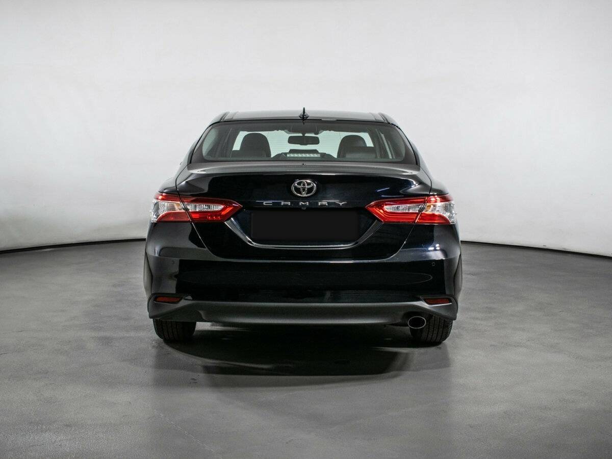 Toyota Camry 2020 года с пробегом. Фото: #5