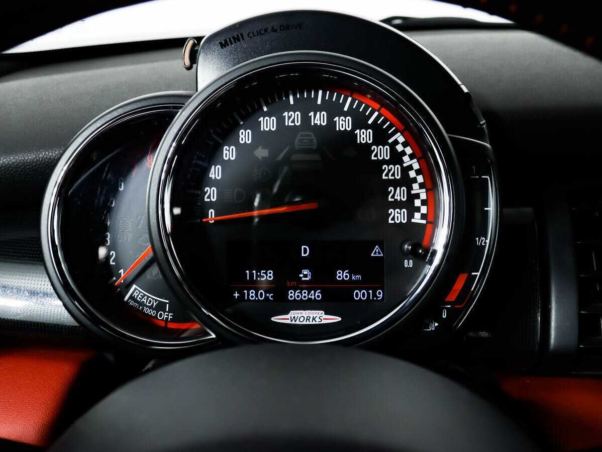 Mini Hatch 2018 года с пробегом. Фото: #9