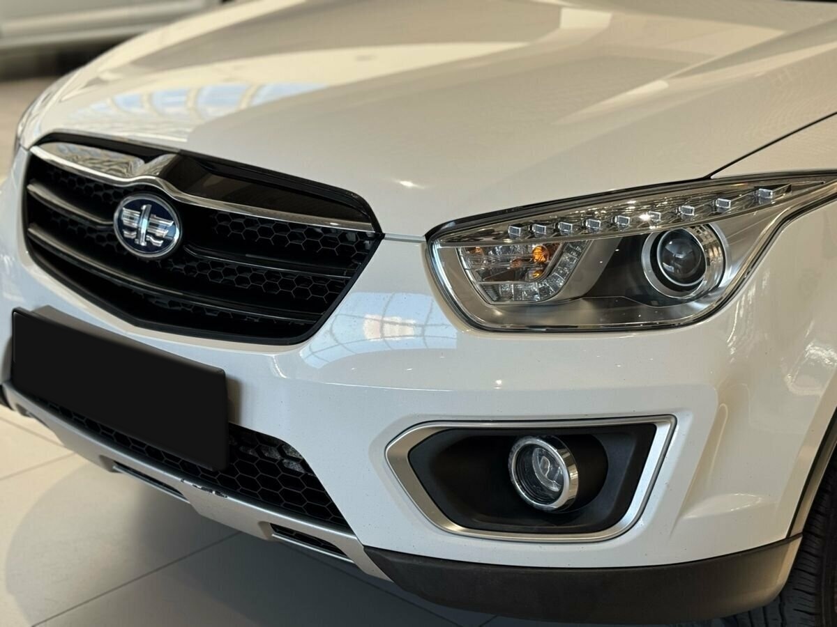 FAW Besturn X80 2017 года с пробегом. Фото: #3