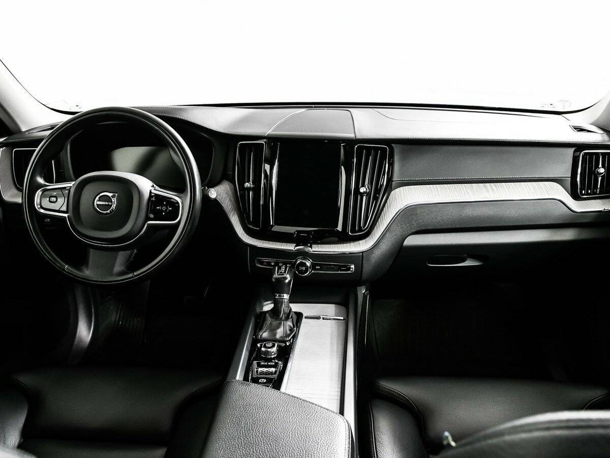 Volvo XC60 2019 года с пробегом. Фото: #10
