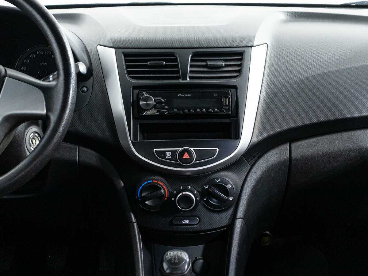 Hyundai Solaris 2011 года с пробегом. Фото: #13