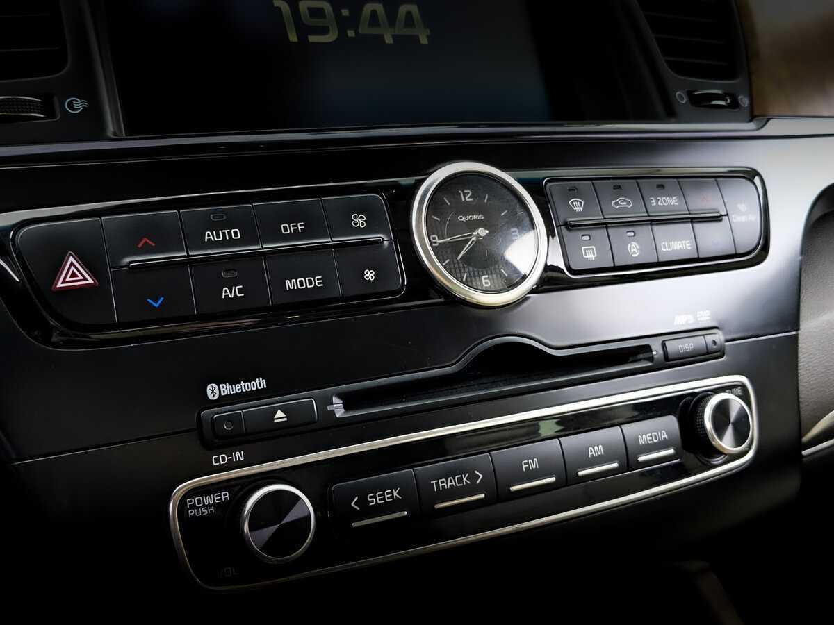 Kia Quoris 2013 года с пробегом. Фото: #29