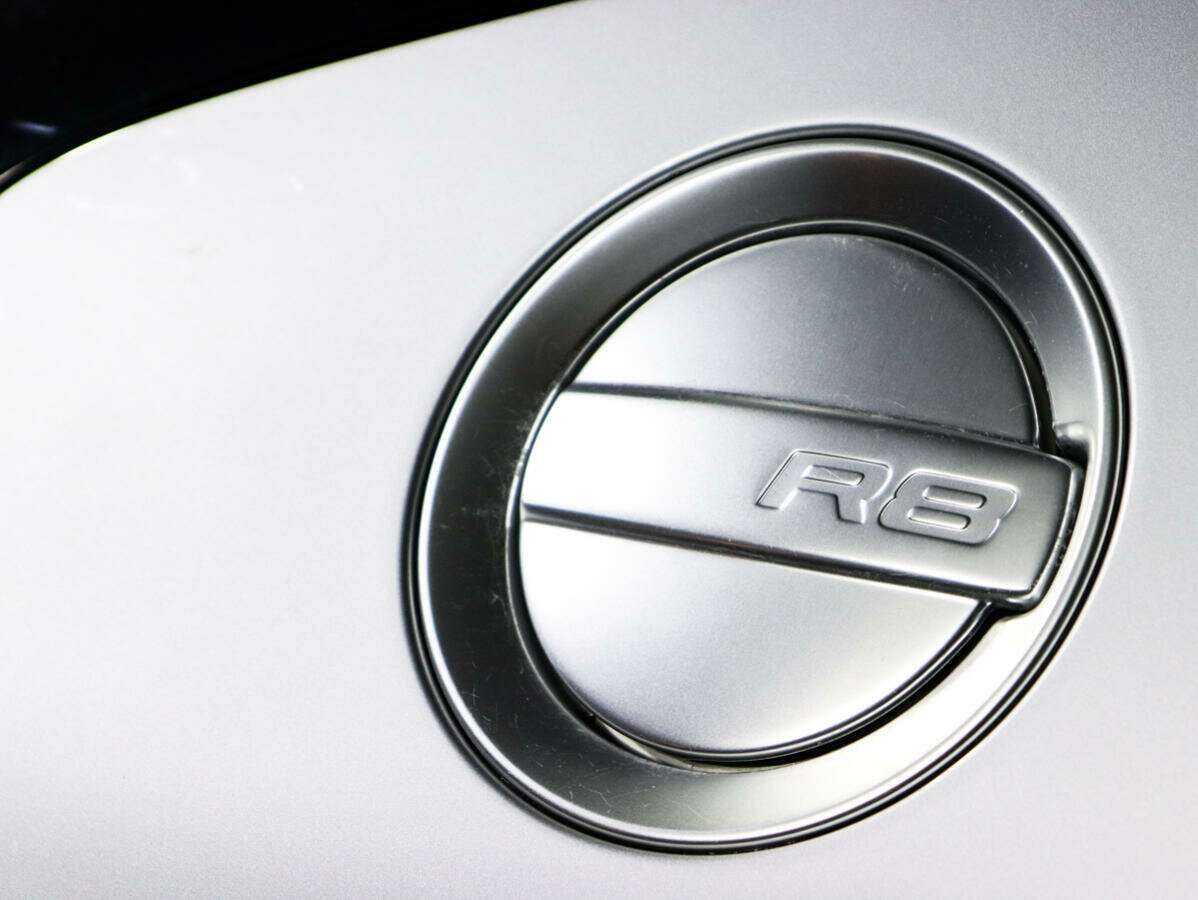Audi R8 2008 года с пробегом. Фото: #29