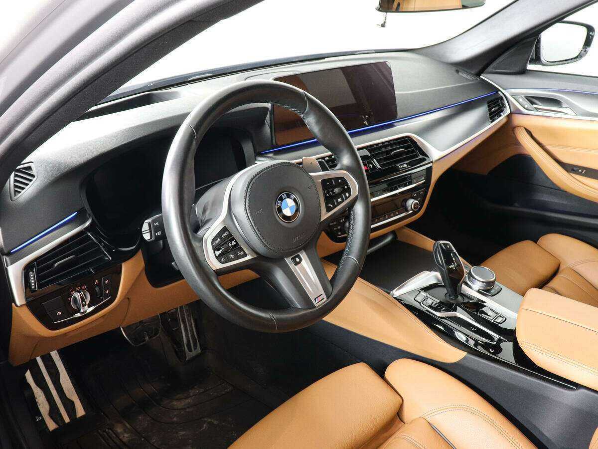 BMW 5 серии 2021 года с пробегом. Фото: #7