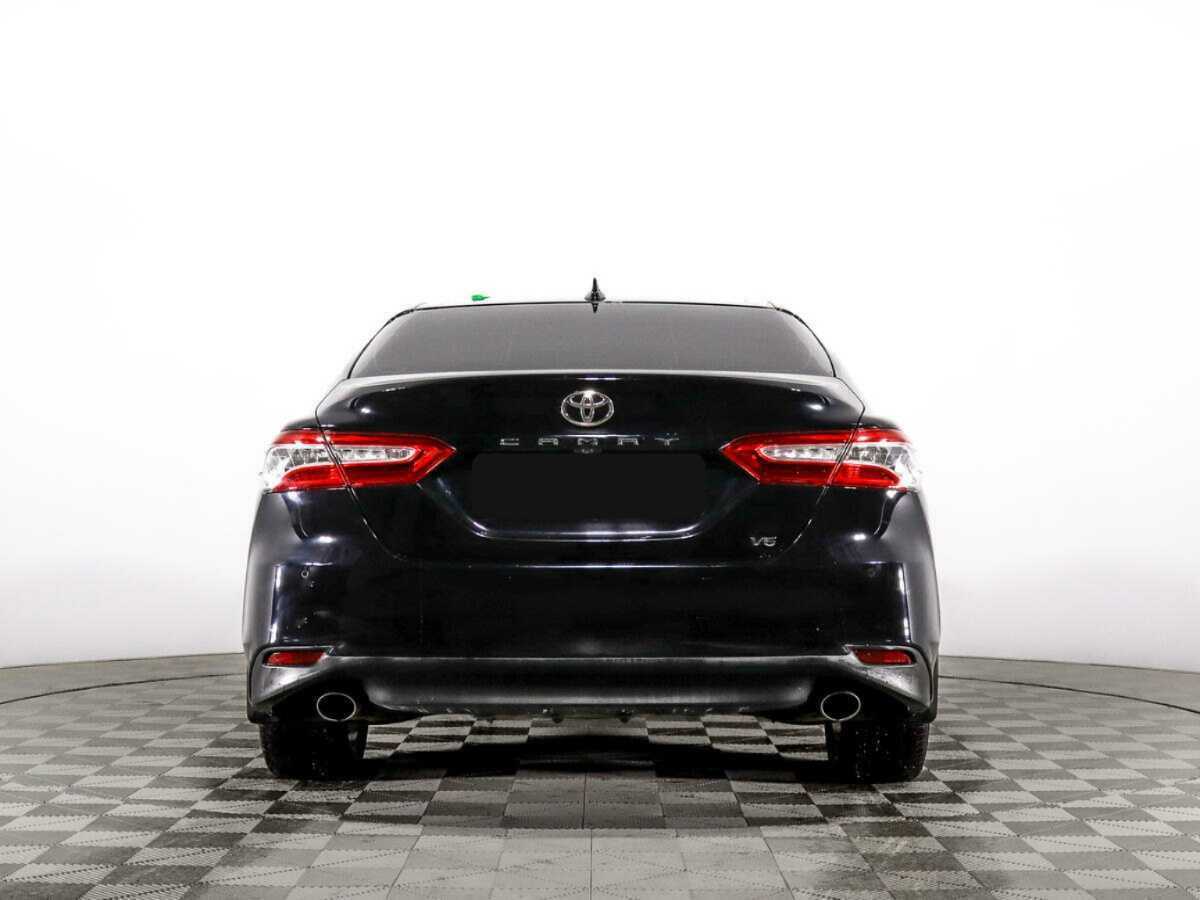 Toyota Camry 2019 года с пробегом. Фото: #5