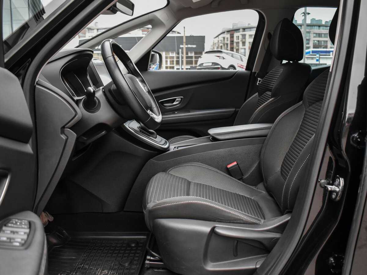 Renault Scenic 2018 года с пробегом. Фото: #10
