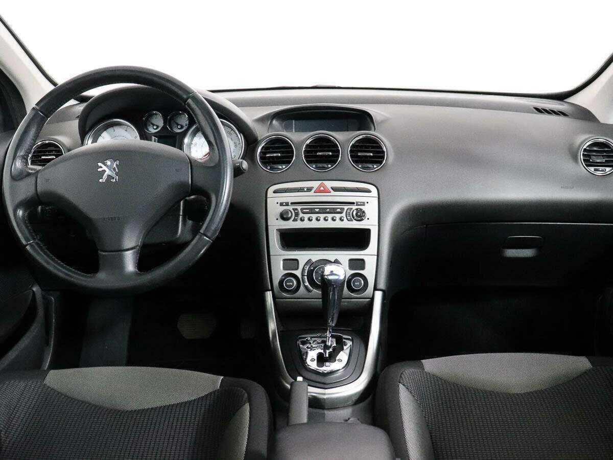 Peugeot 308 2010 года с пробегом. Фото: #8