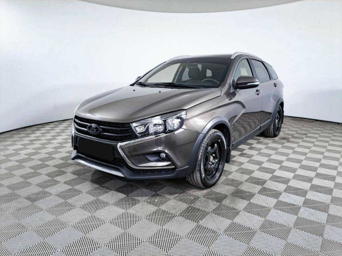 Lada (ВАЗ) Vesta 2017 года с пробегом. Посмотреть фото