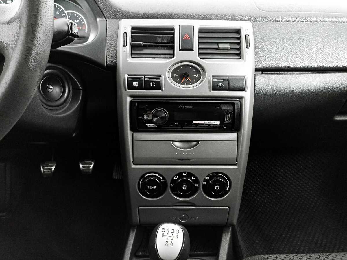 Lada (ВАЗ) Priora 2012 года с пробегом. Фото: #12