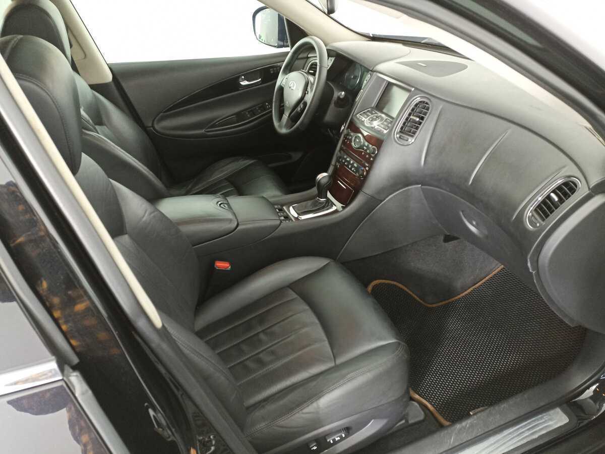 Infiniti EX 2009 года с пробегом. Фото: #8