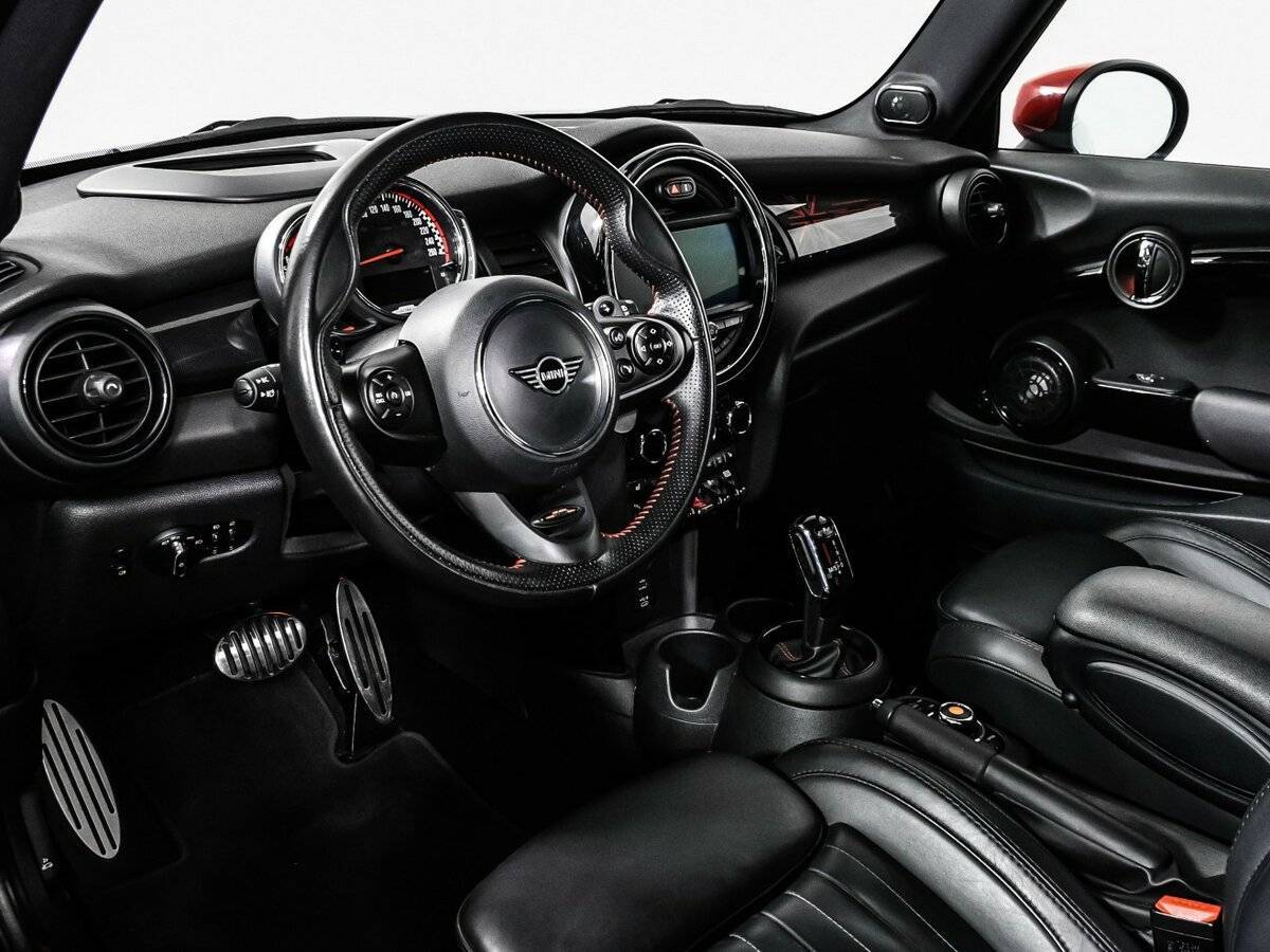Mini Hatch 2020 года с пробегом. Фото: #12