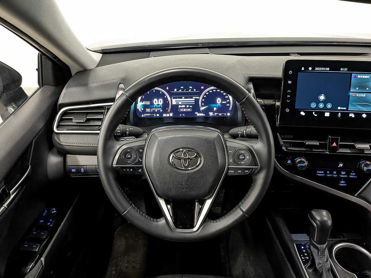 Toyota Camry 2023 года с пробегом. Фото: #21