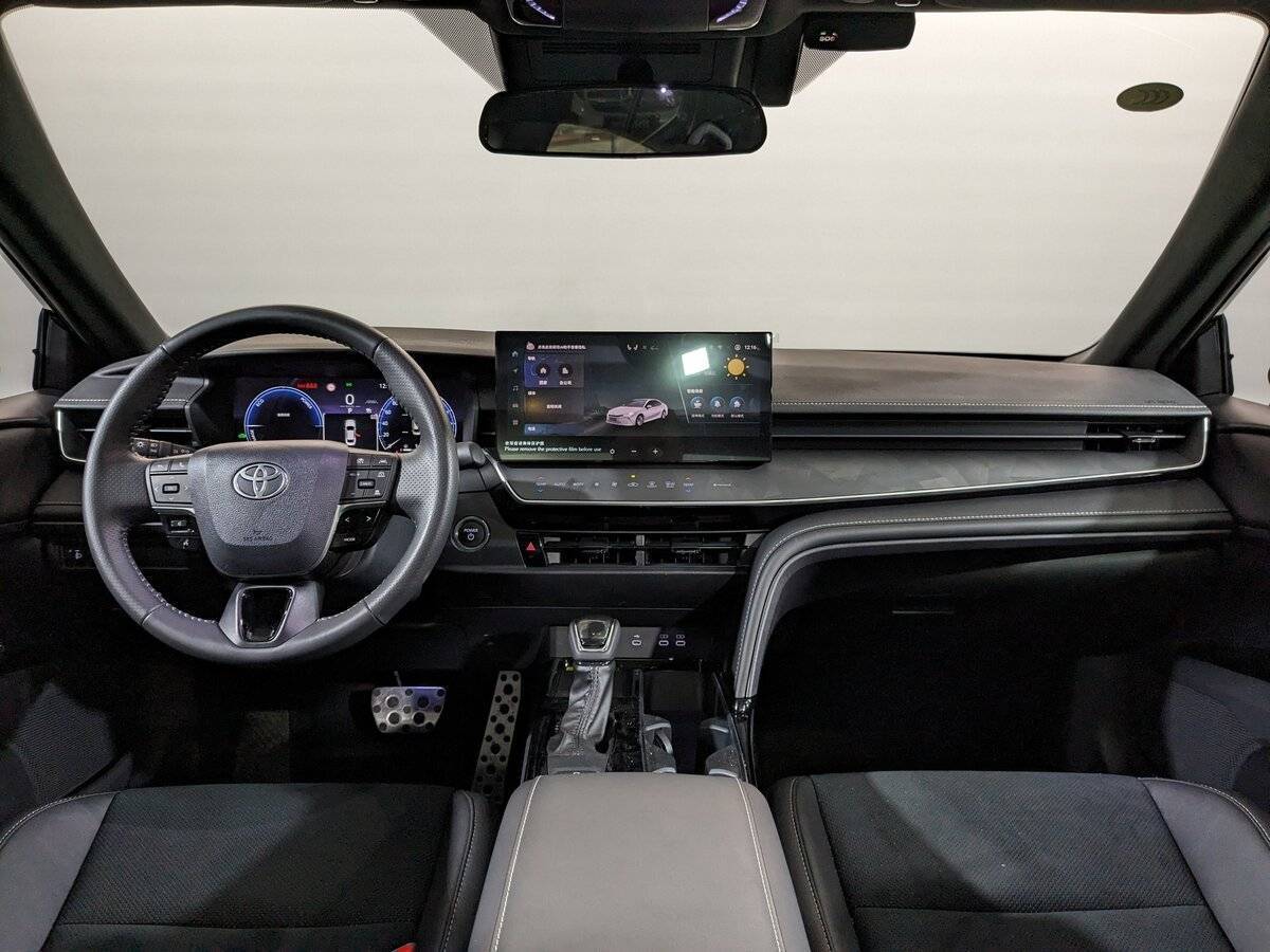 Toyota Camry 2024 года с пробегом. Фото: #9