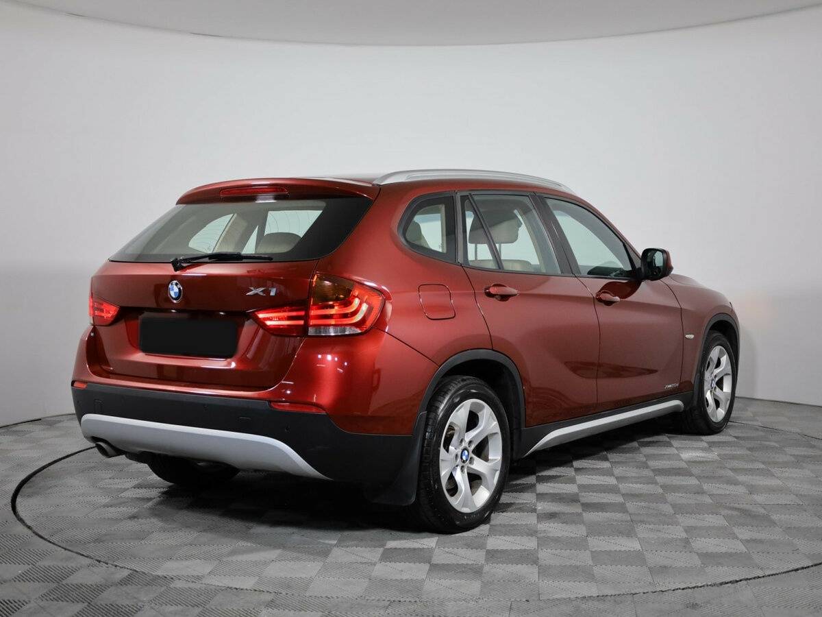 BMW X1 2011 года с пробегом. Фото: #3