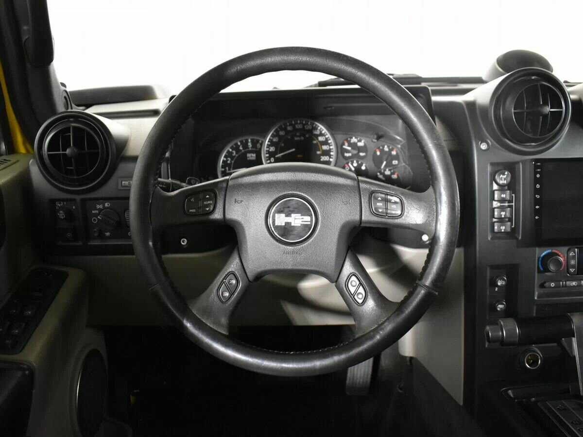 Hummer H2 2005 года с пробегом. Фото: #13