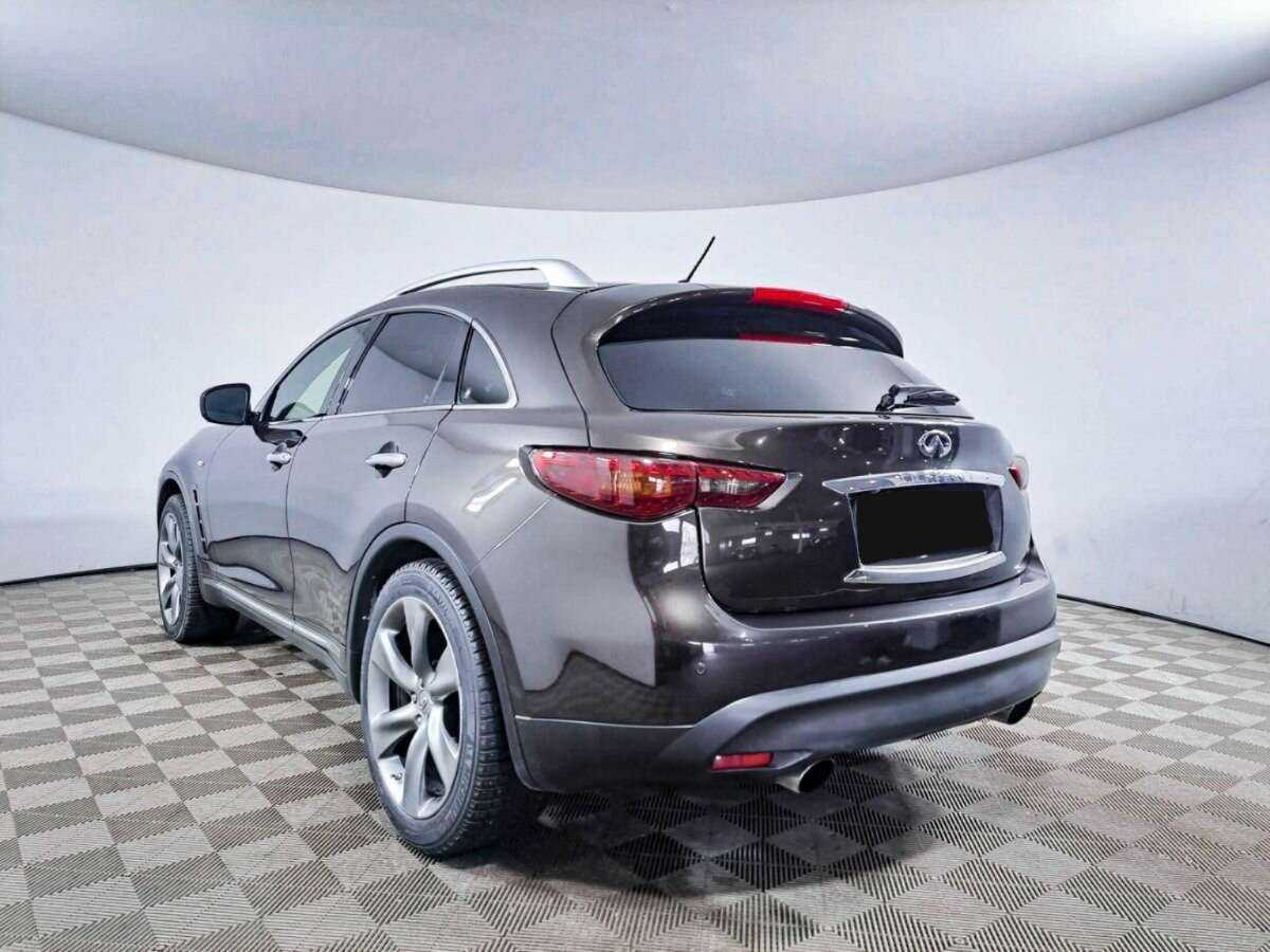 Infiniti FX 2009 года с пробегом. Фото: #6